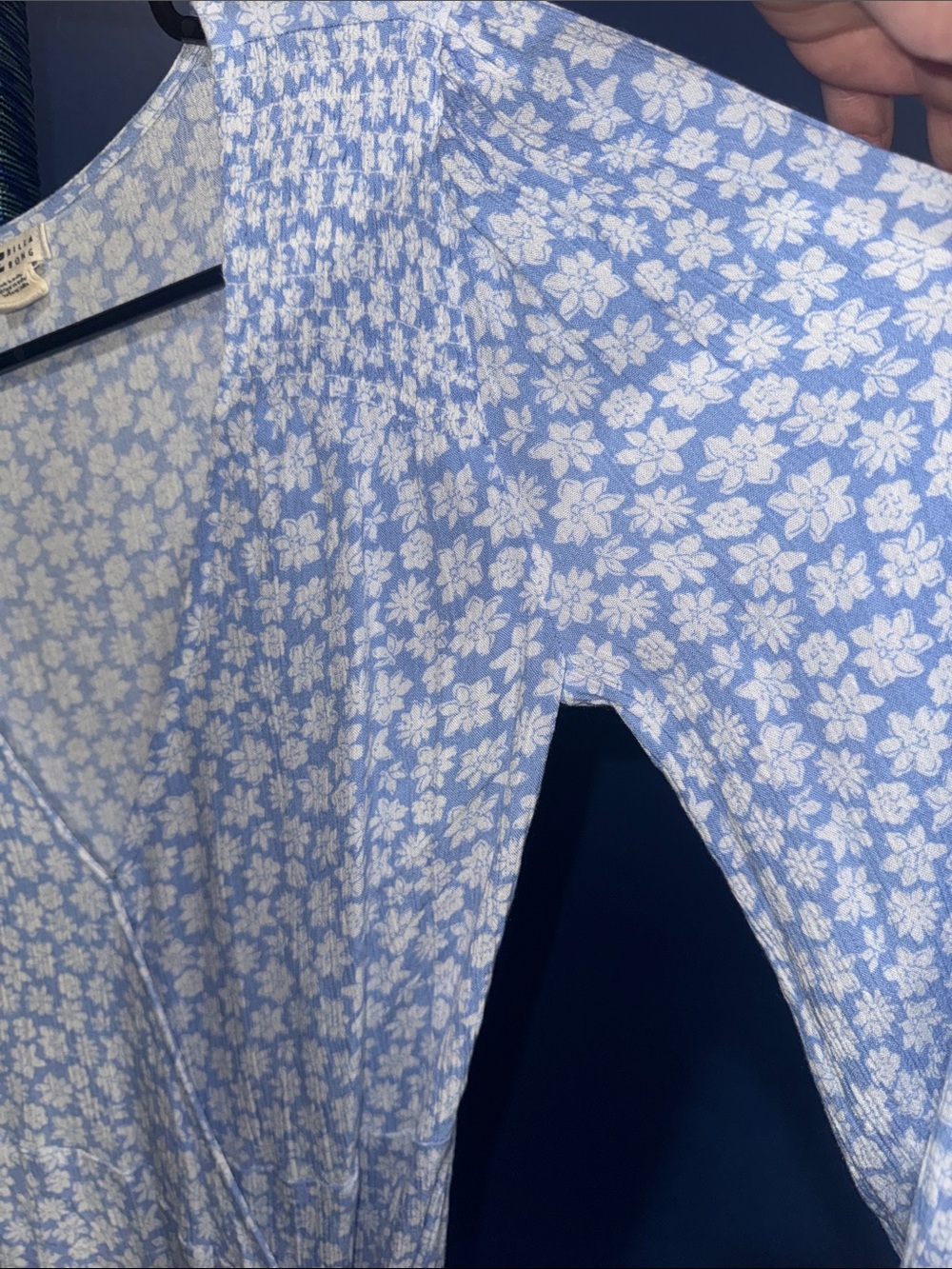 Billabong -Sky Blue Floral Wrap Dress Size Small 🌼 - Picture 10 of 17